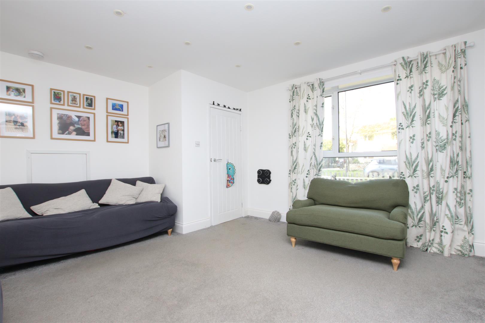 Eastfield Avenue, Bath, BA1